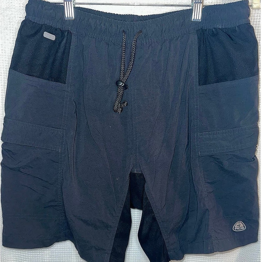 Woman's Nike ACG Padded Biking Shorts Size XL Black Cycling A1W